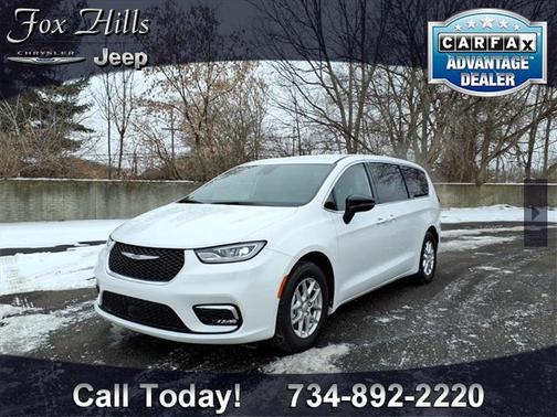 2025 Chrysler Pacifica L