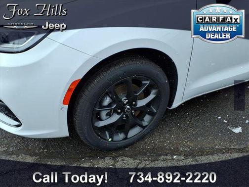 2026 Chrysler Pacifica L