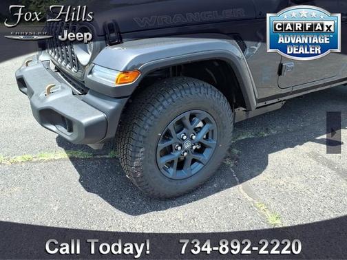 Granite Crystal Metallic Clearcoat 2026 Jeep Wrangler
