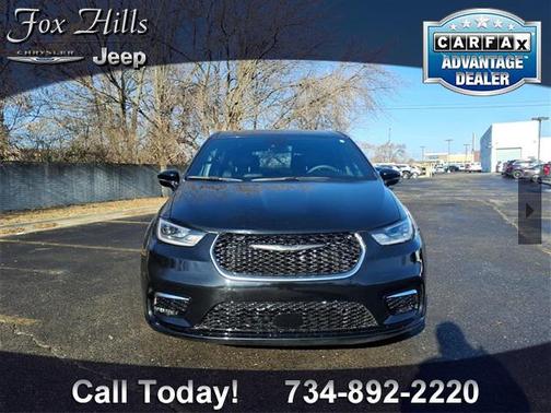 2025 Chrysler Pacifica L