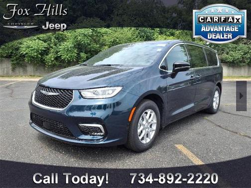 2025 Chrysler Pacifica L