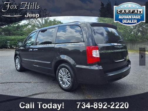 2014 Chrysler Town & Country Touring-L