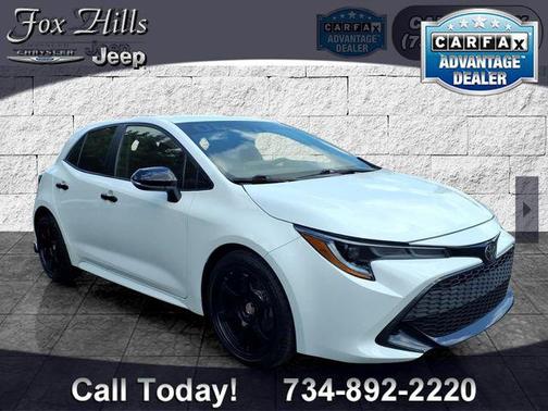 White 2022 Toyota Corolla SE