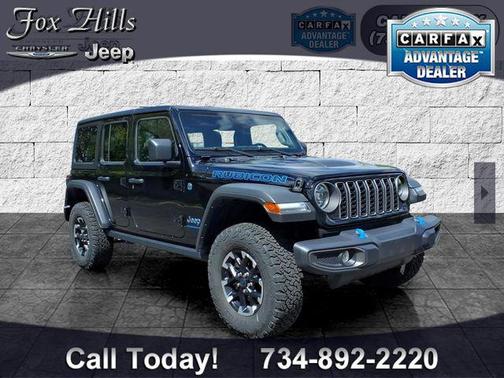 Black Clearcoat 2025 Jeep Wrangler 4xe Rubicon