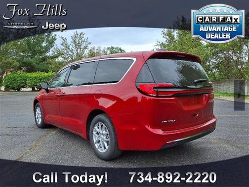 2025 Chrysler Pacifica L