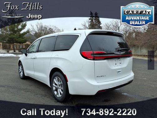 2026 Chrysler Pacifica L