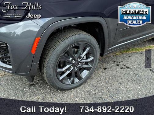 Baltic Gray Metallic Clearcoat 2026 Jeep Grand Cherokee Limited Reserve