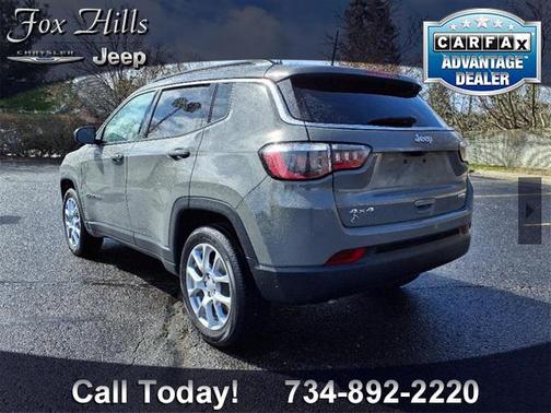 2023 Jeep Compass Latitude Lux