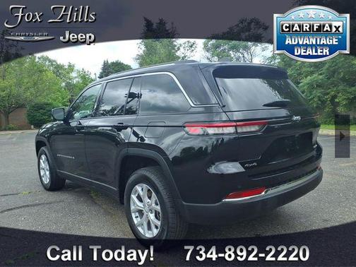 Diamond Black Crystal Pearlcoat 2023 Jeep Grand Cherokee Limited