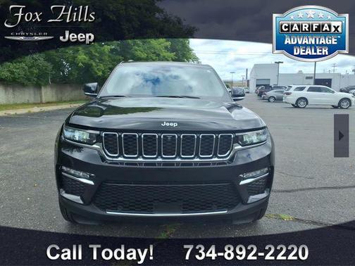 Diamond Black Crystal Pearlcoat 2023 Jeep Grand Cherokee Limited