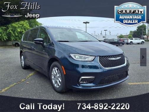 2025 Chrysler Pacifica L