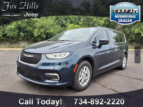 2025 Chrysler Pacifica L
