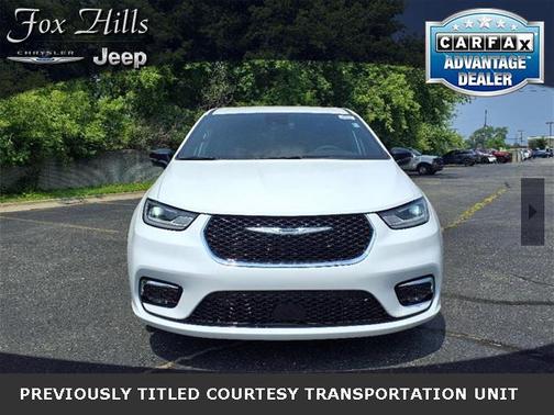 2025 Chrysler Pacifica L