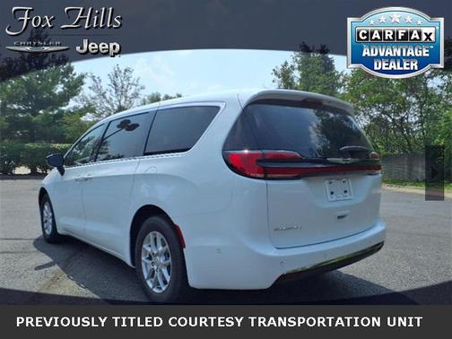 2025 Chrysler Pacifica L