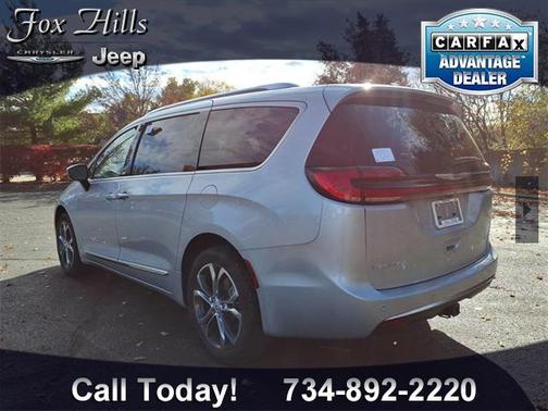 2026 Chrysler Pacifica L