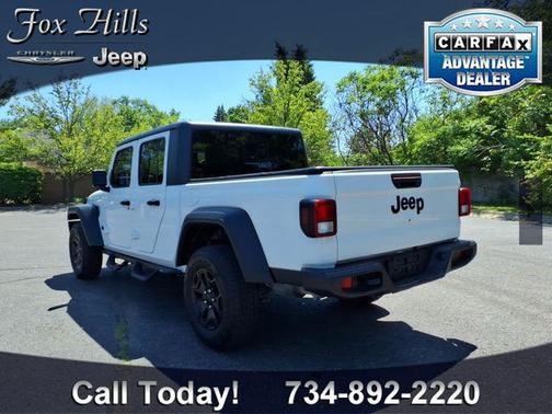 Bright White Clearcoat 2020 Jeep Gladiator Sport S