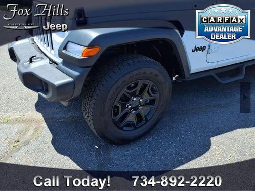 Bright White Clearcoat 2020 Jeep Gladiator Sport S
