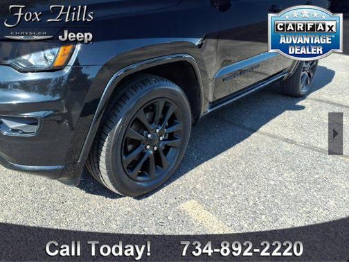 Diamond Black Crystal Pearlcoat 2018 Jeep Grand Cherokee Altitude