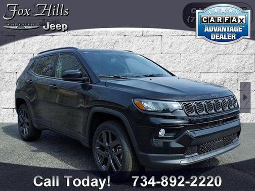 Diamond Black Crystal Pearlcoat 2026 Jeep Compass Limited