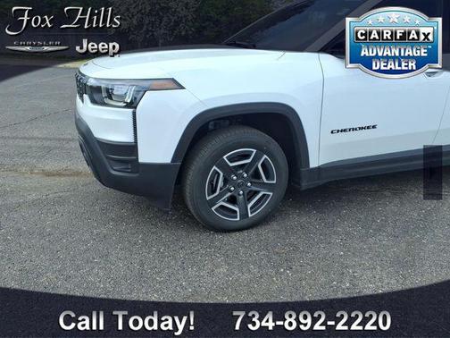 Bright White Clearcoat 2026 Jeep Cherokee Laredo 4x4