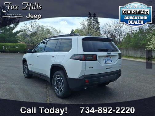 Bright White Clearcoat 2026 Jeep Cherokee Laredo 4x4