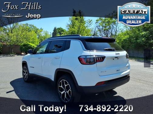 Bright White Clearcoat 2025 Jeep Compass Limited
