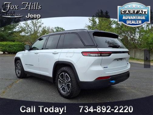 2022 Jeep Grand Cherokee 4xe Trailhawk