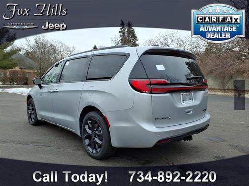 2026 Chrysler Pacifica Limited