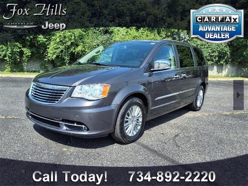 2015 Chrysler Town & Country Touring-L