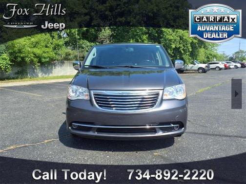 2015 Chrysler Town & Country Touring-L