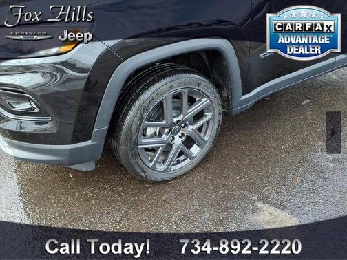 Diamond Black Crystal Pearlcoat 2026 Jeep Compass Limited