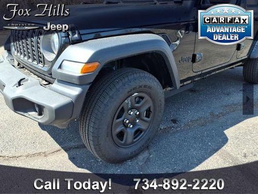 Black Clearcoat 2026 Jeep Wrangler Sport