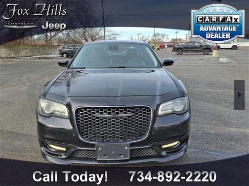 2022 Chrysler 300 Touring