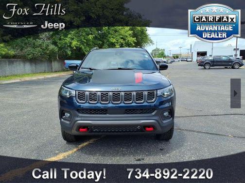 Fathom Blue Pearl Coat 2026 Jeep Compass Trailhawk