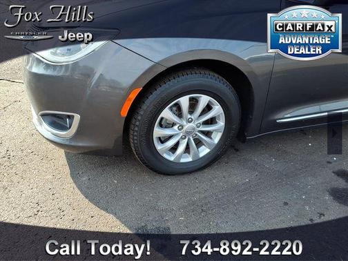 2018 Chrysler Pacifica Touring-L