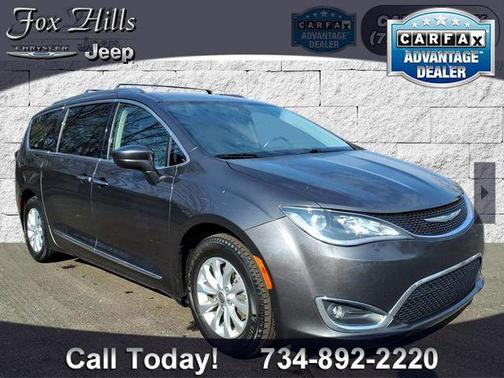 2018 Chrysler Pacifica Touring-L