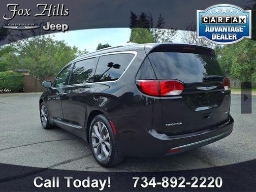 Dark Cordovan Pearlcoat 2019 Chrysler Pacifica Limited
