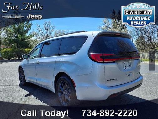 2022 Chrysler Pacifica Limited