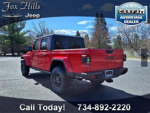 2025 Jeep Gladiator Willys