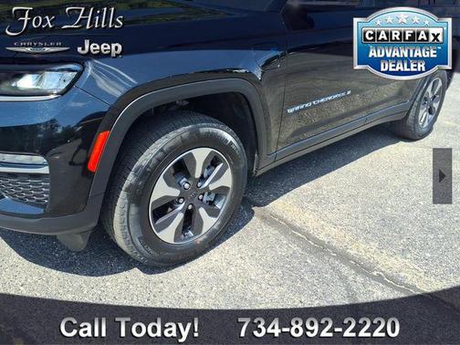 Diamond Black Crystal Pearlcoat 2022 Jeep Grand Cherokee 4xe Base