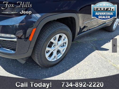 Midnight Sky 2023 Jeep Grand Cherokee Limited