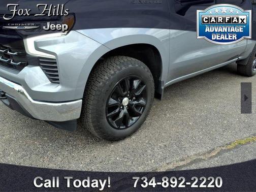 Sterling Gray Metallic 2024 Chevrolet Silverado 1500 LT
