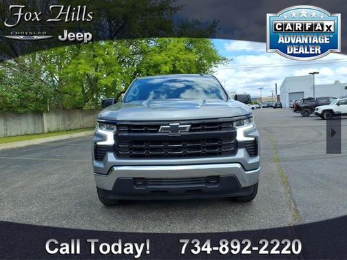 Sterling Gray Metallic 2024 Chevrolet Silverado 1500 LT