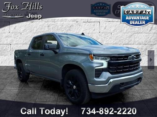 Sterling Gray Metallic 2024 Chevrolet Silverado 1500 LT