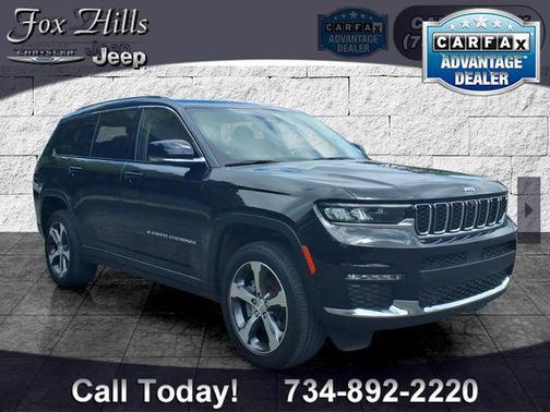 Diamond Black Crystal Pearlcoat 2023 Jeep Grand Cherokee L Limited