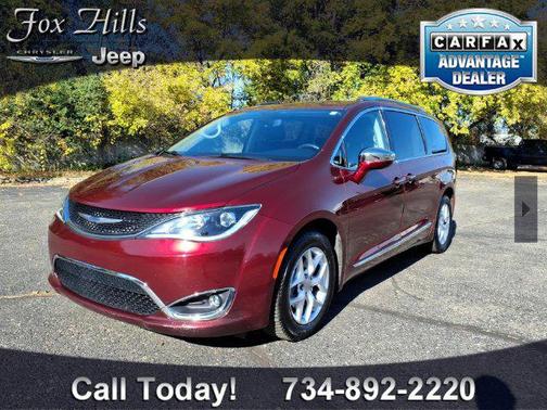 Velvet Red Pearlcoat 2020 Chrysler Pacifica Limited