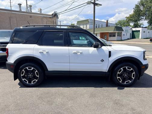 Oxford White 2022 Ford Bronco Sport Outer Banks 4x4