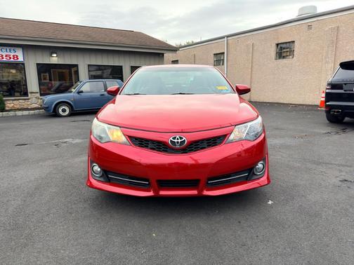 2014 Toyota Camry SE Sport