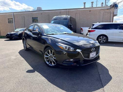 Jet Black Mica 2018 Mazda Mazda3 Touring Auto