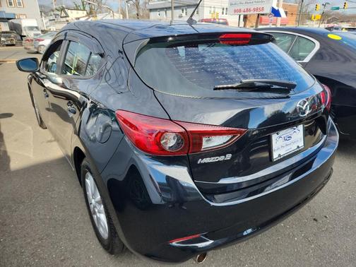 2018 Mazda Mazda3 Sport